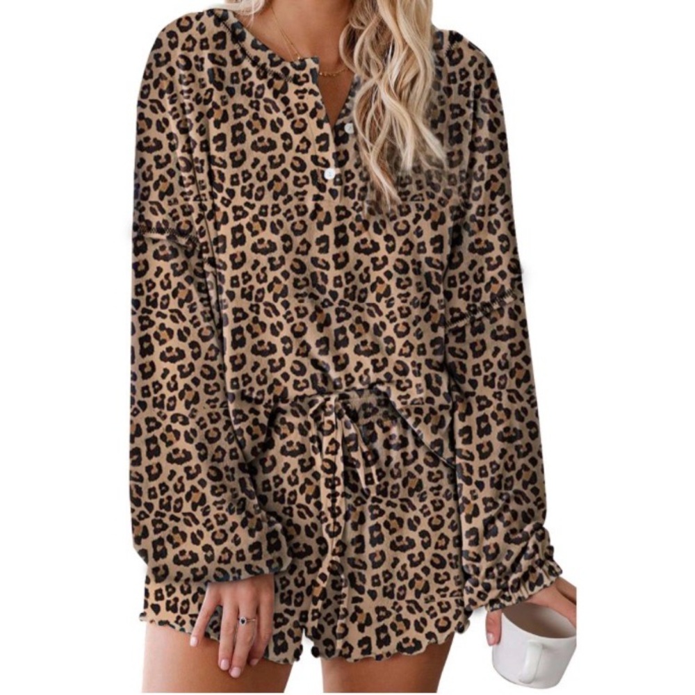 Leopard Print Women's Sleepwear Set
